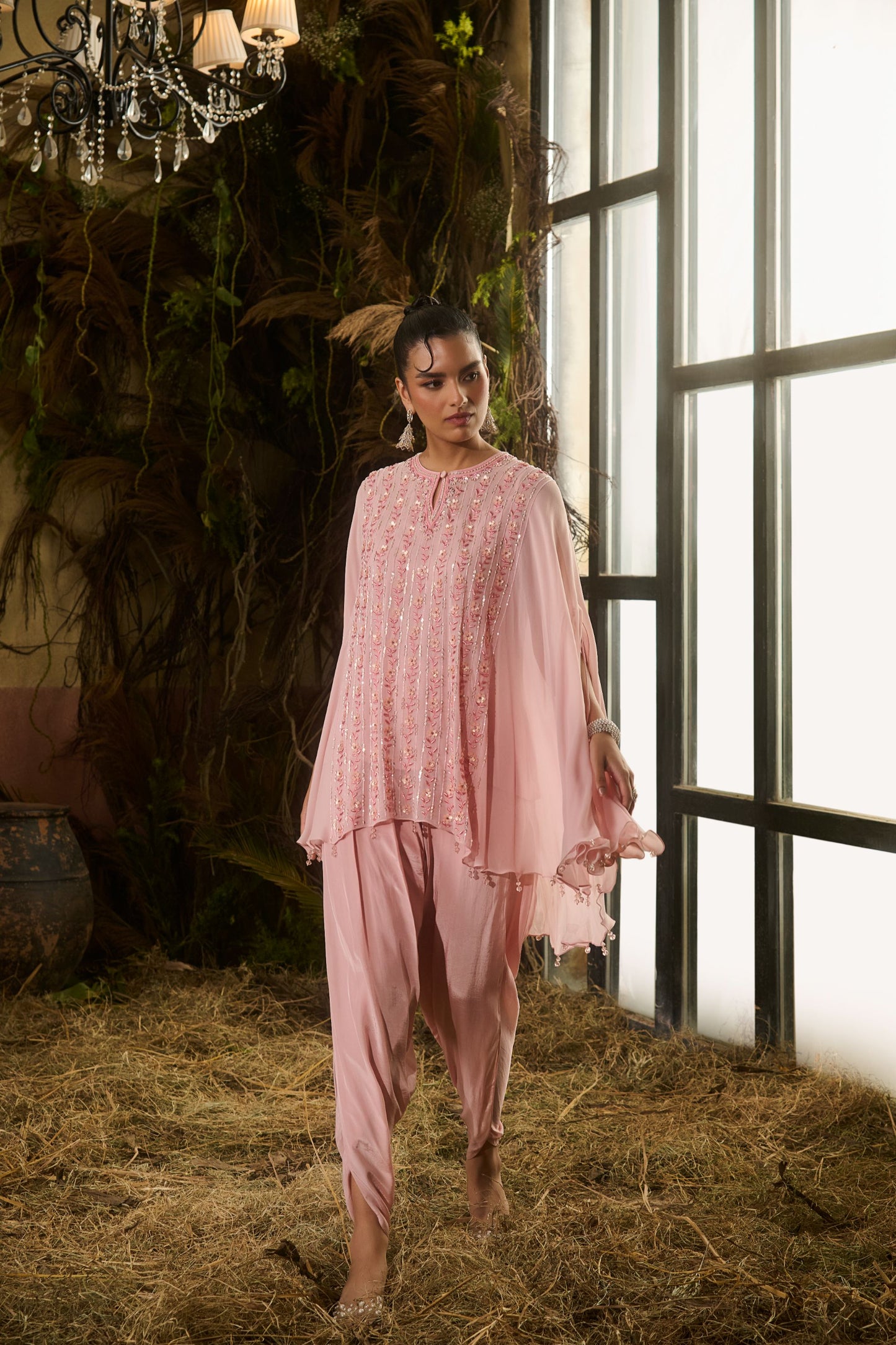 Pink dabka kurti