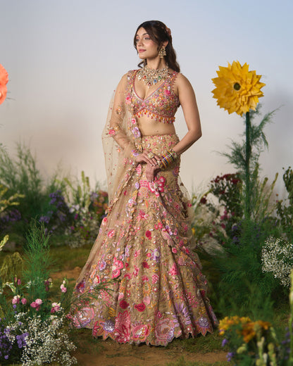 Lehenga, blouse, dupatta