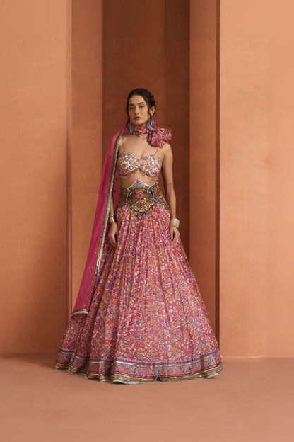 Kamarbandh Lehenga Set