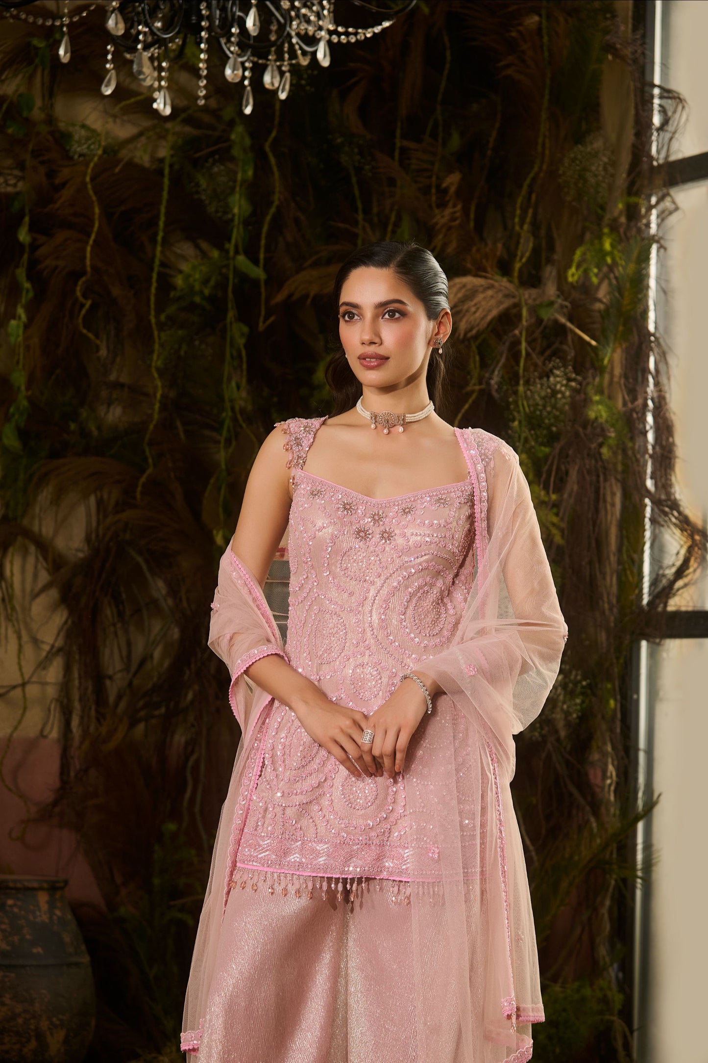 Metallic rose sharara